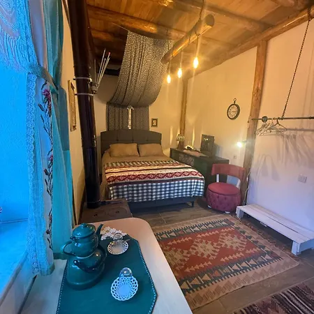 Saman Evim Ciftligi Sindirgi