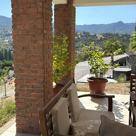 Δωμάτια σε οικογενειακή κατοικία Saman Evim Ciftligi Sindirgi