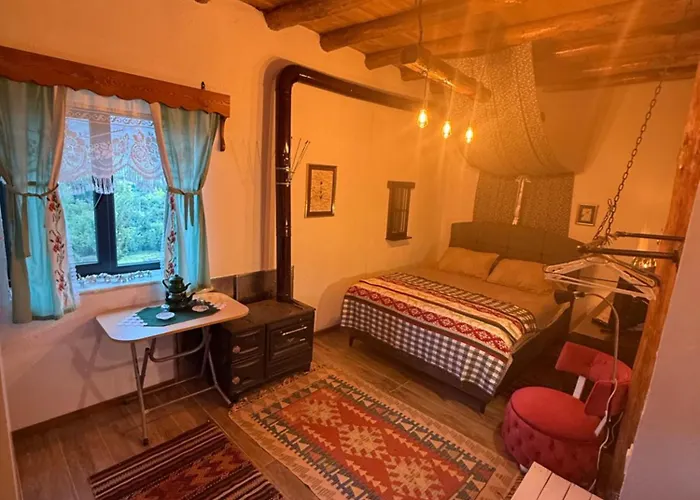 Saman Evim Ciftligi Sindirgi